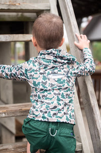 KID'S PRO PERFORMANCE HOODIE T-SHIRT IN  BREAK POINT CAMO WITH SWORDFISH