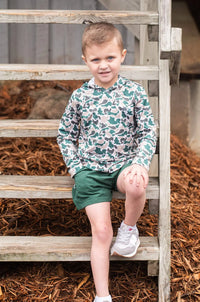 OUTRIGGER PERFORMANCE SHORT - SMOKE PINE GREEN