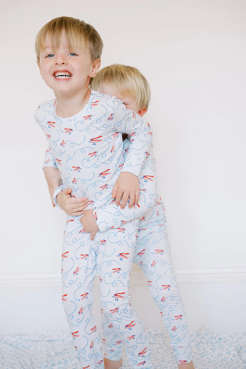 AIRPLANES 2 PIECE PAJAMA