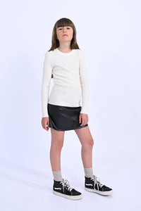 TWEEN OFF WHITE CREW NECK CABLE KNIT SWEATER