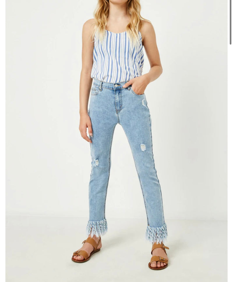 TWEEN CROPPED DISTRESSED JEANS